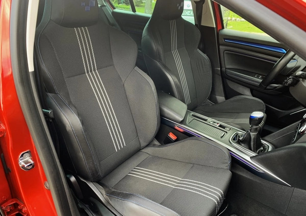 Renault Megane cena 52900 przebieg: 103000, rok produkcji 2016 z Trzebinia małe 781